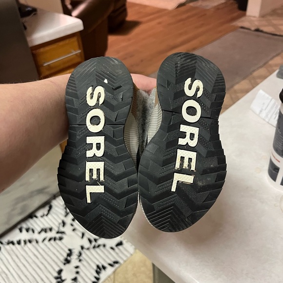 Sorel toddler boots - Picture 4 of 4